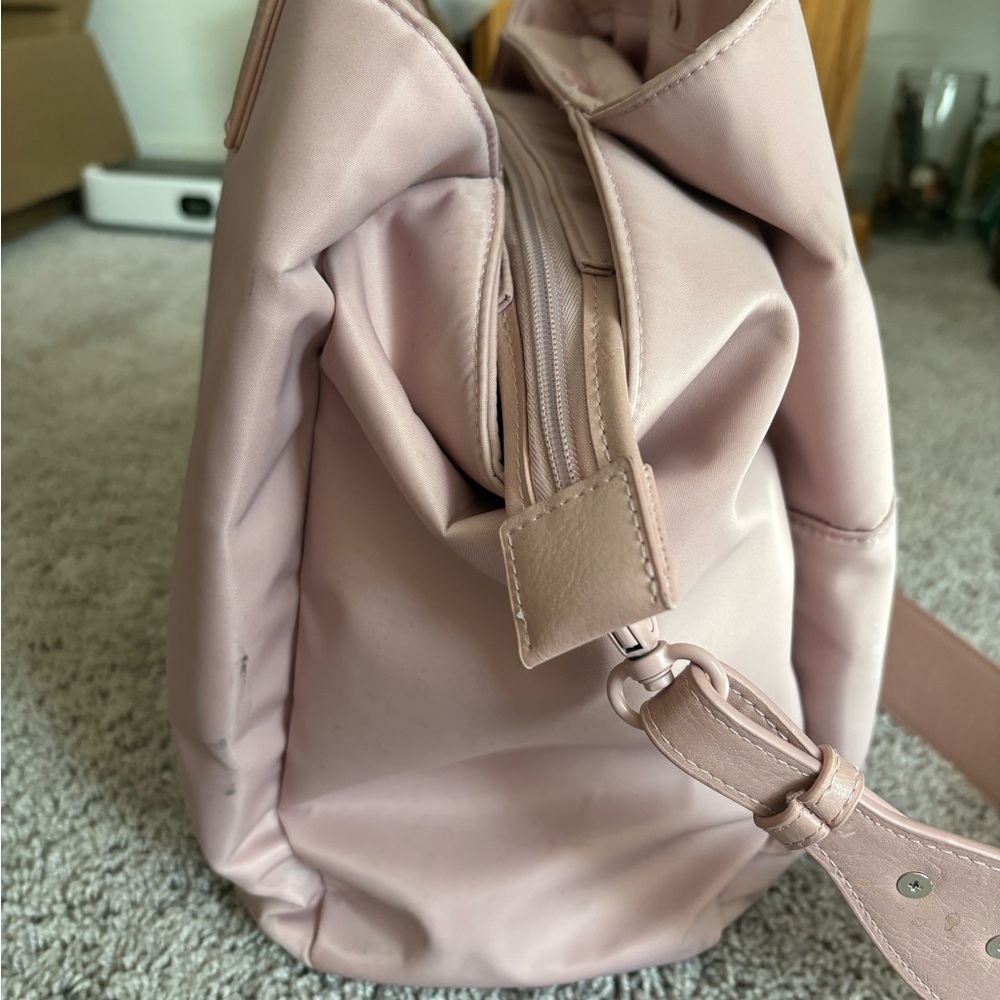 Beis Commuter Tote in Atlas Pink - Picture 7 of 16